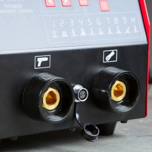 Аппарат точечной сварки FUBAG TS 2300 в Сыктывкаре фото
