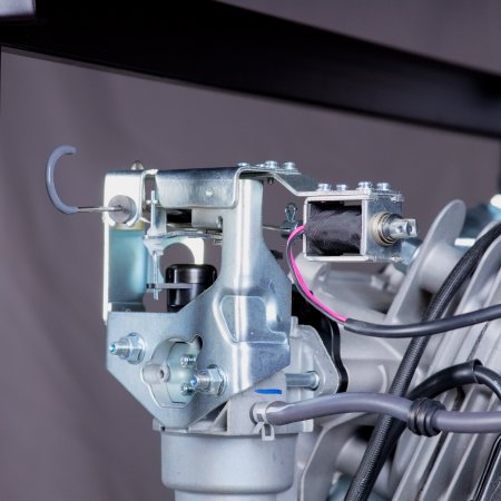 Бензиновый генератор FUBAG BS 8000 DA ES (трехфазный) с электростартером и коннектором автоматики в Сыктывкаре фото